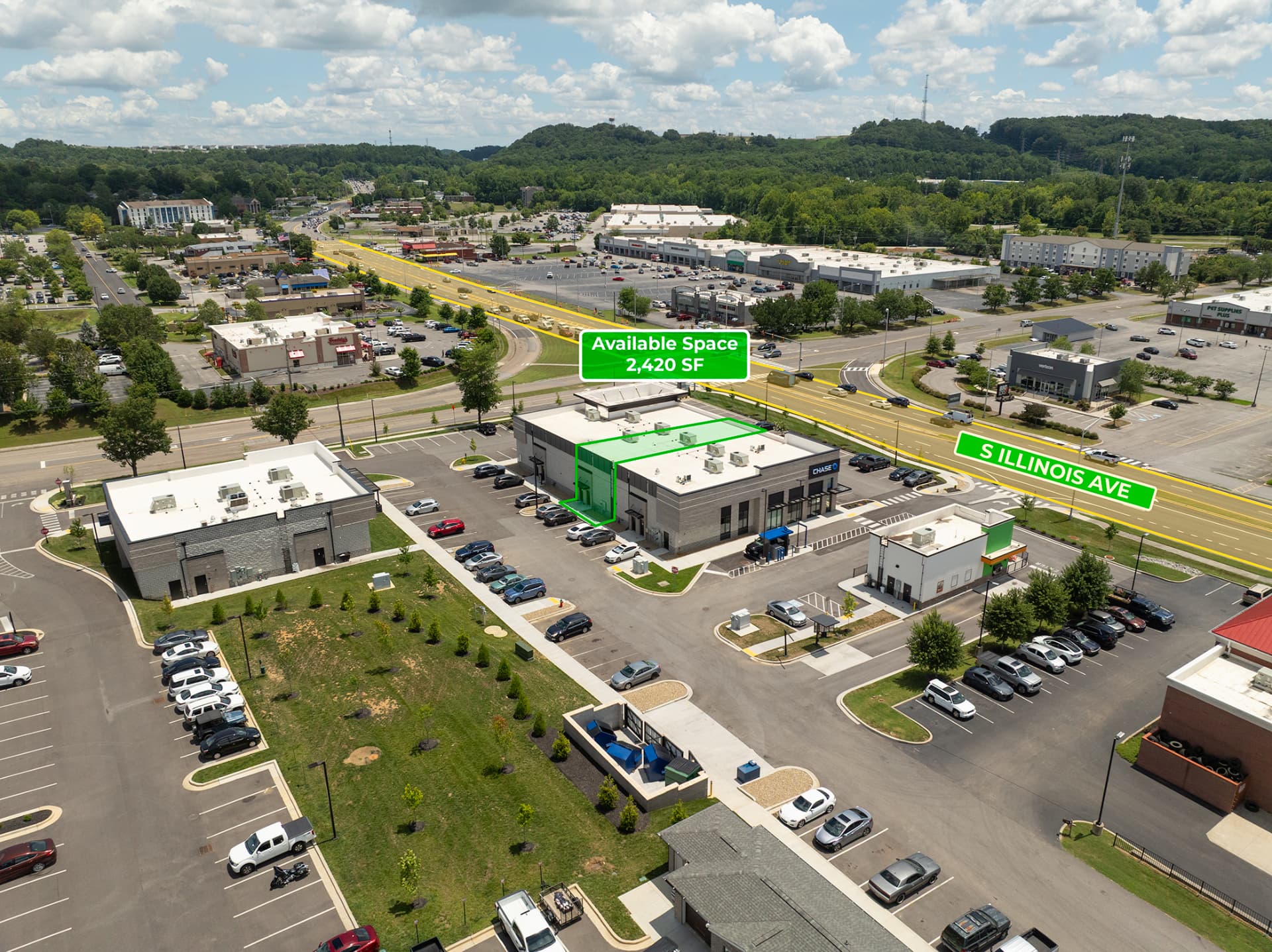 Aerial view of commercial space along South Illinois Avenue